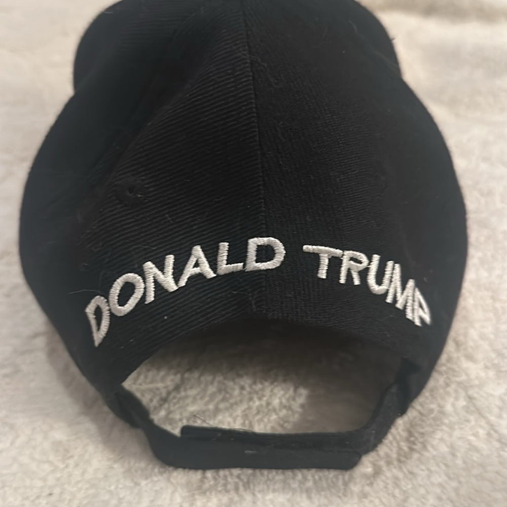 Trump hat - Picture 2 of 2